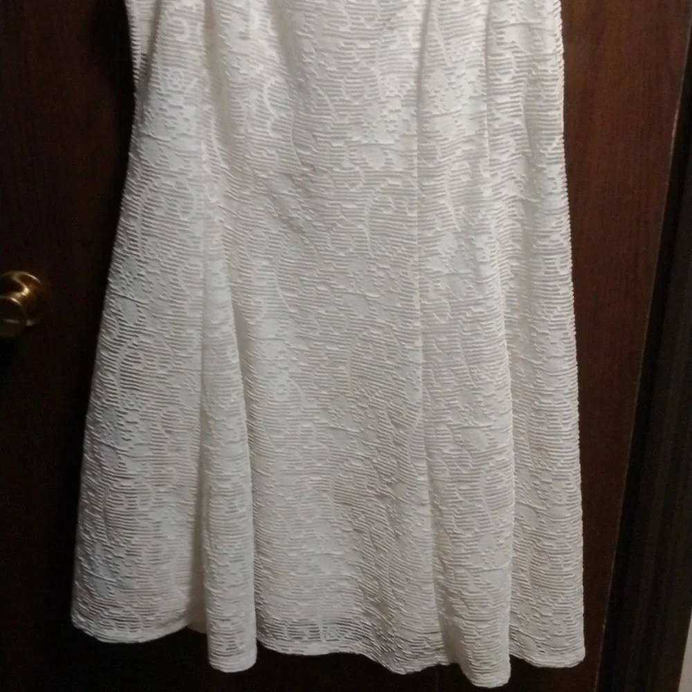 *FLAWED* Lane Bryant Sleeveless Floral Overlay Summer Dress - Picture 2 of 14